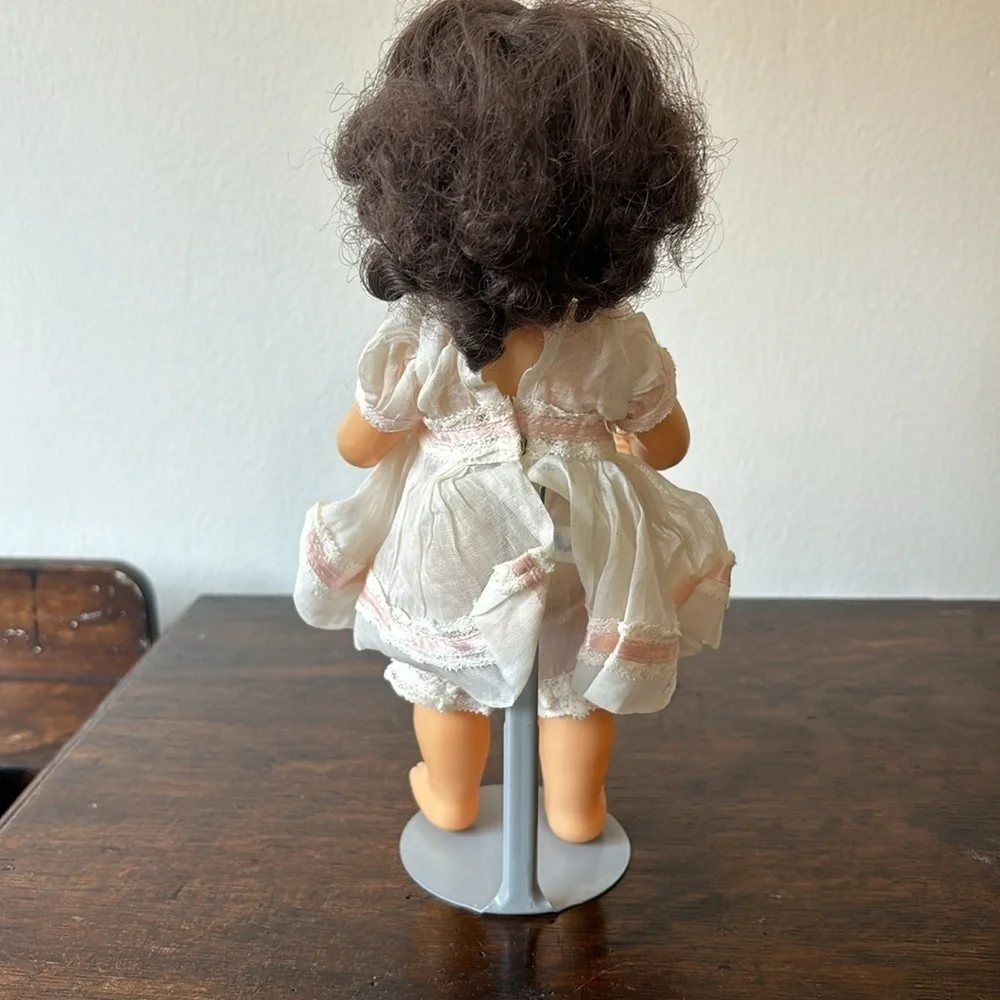 N/A charming vintage